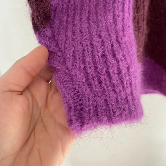 VINCE
Mohair & Alpaca Intarsia Wave Cardigan - Picture 4 of 8